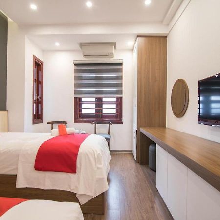 Queen'S Hotel Hanoi Buitenkant foto