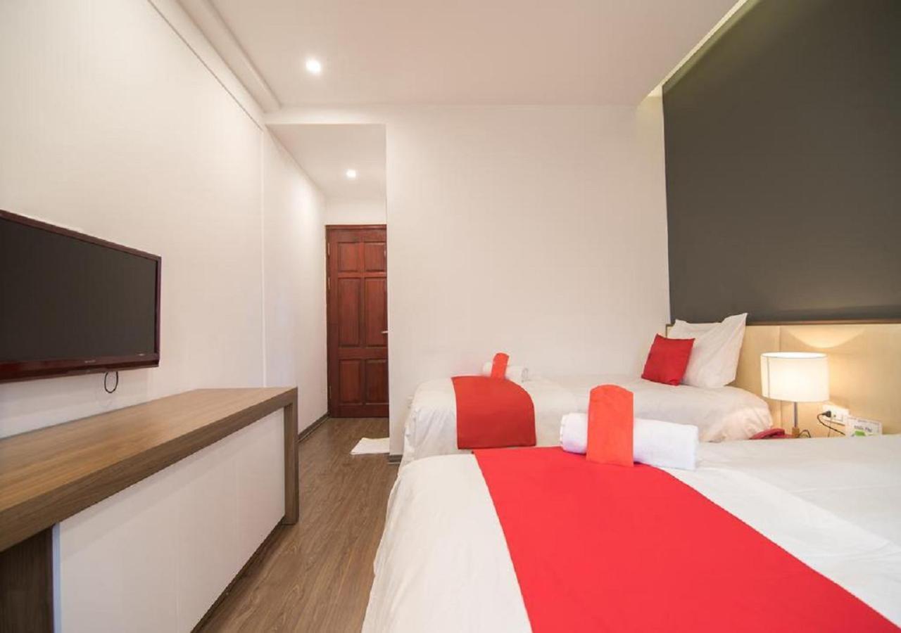 Queen'S Hotel Hanoi Buitenkant foto